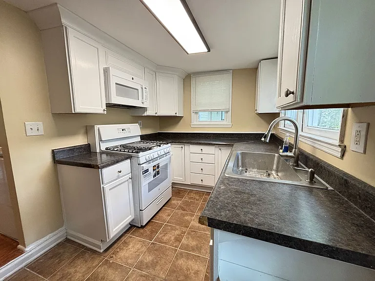 107 Sasportas Ln — Photo 13