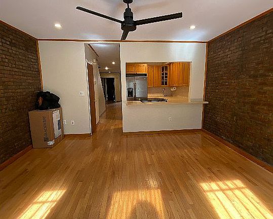 3rd image of 158 W 133rd St APT 1
