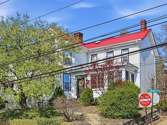 2nd image of 545 N Main St