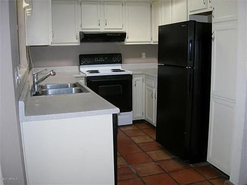 3rd image of 3826 E Everett Dr