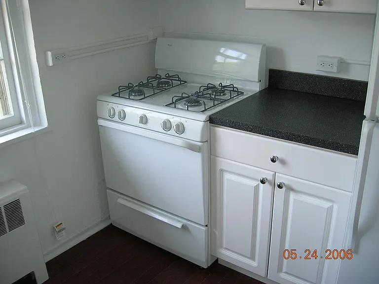 734 N Terrace St — Photo 6