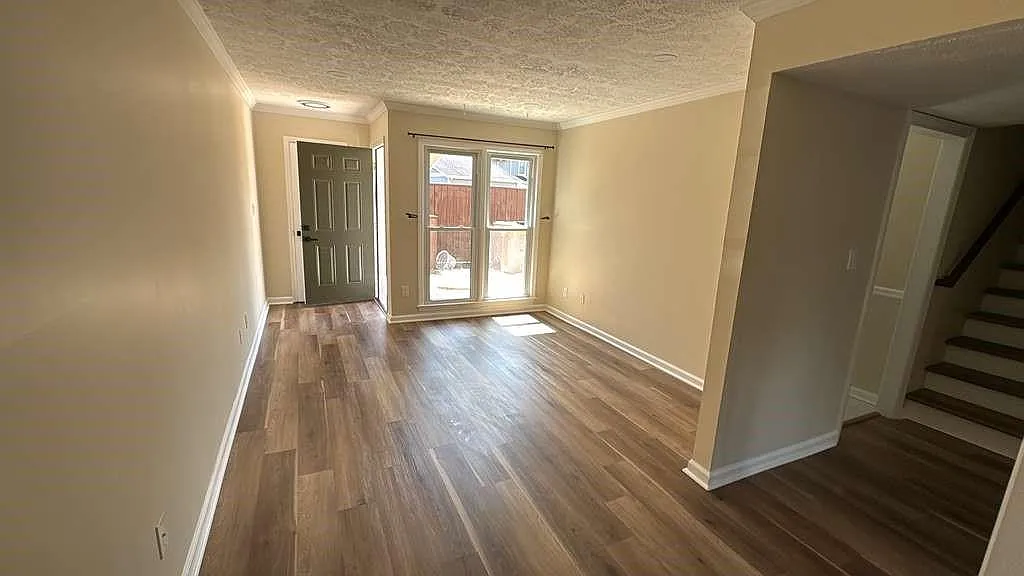 2 bed, 2.5 bath, 1497 sqft, $2,150 — Photo 3