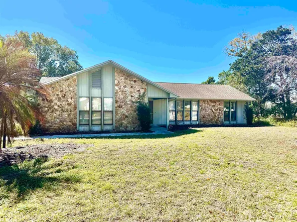 1074 Club House Blvd, New Smyrna Beach, FL 32168