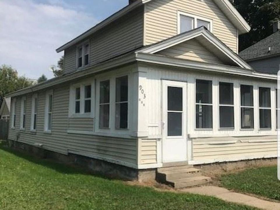 1st image of 903 Temple St SE