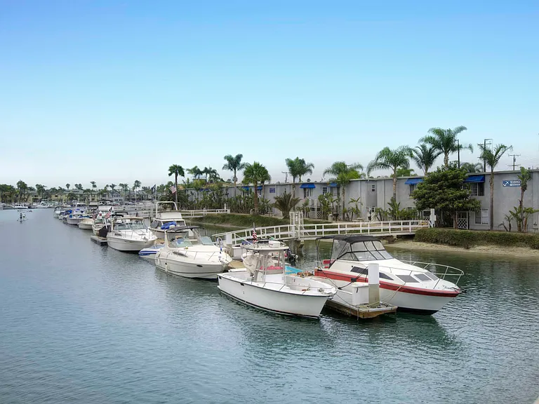 Marina Apartments & Boat Slips — Photo 38