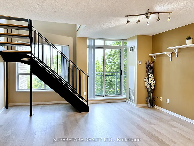 51 Baffin Ct #502 — Photo 1