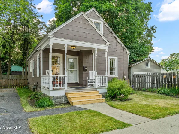 35 Garrow Place, Glens Falls, NY 12801