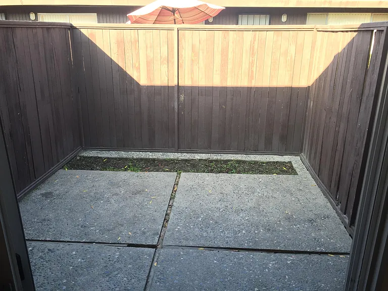 421 Sycamore Ave #B — Photo 8