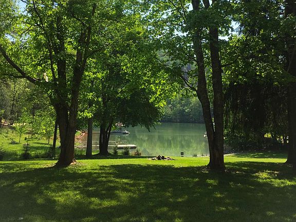 4th image of 175 Cozy Cove Pl