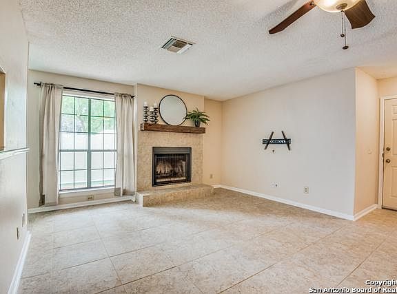 4th image of 2155 Thousand Oaks Dr #103