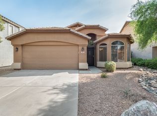 813 E Lovegrass Dr, San Tan Valley, AZ 85143