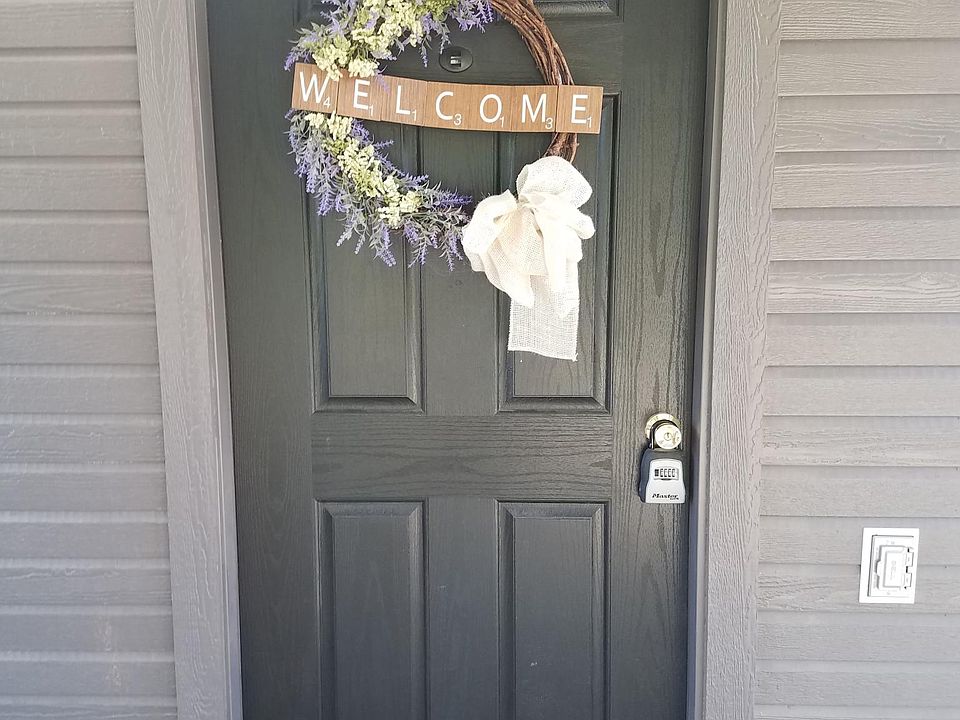 1st image of 418 Joy Ln #2