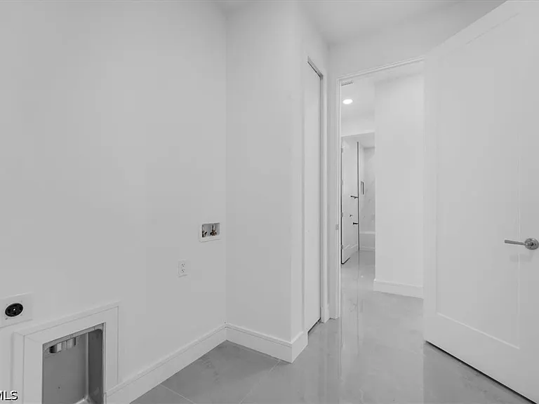 3812 NW 38th St — Photo 14