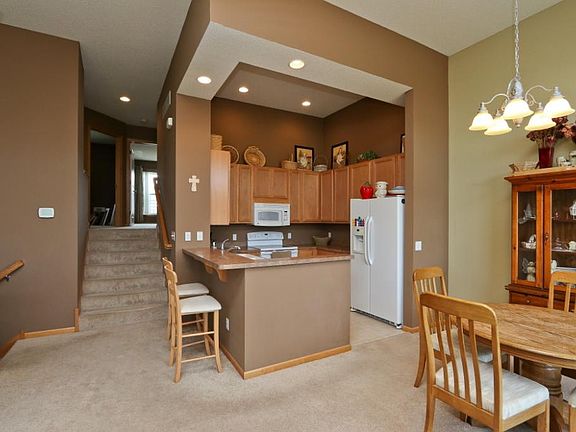 4th image of 15356 Falk Dr N