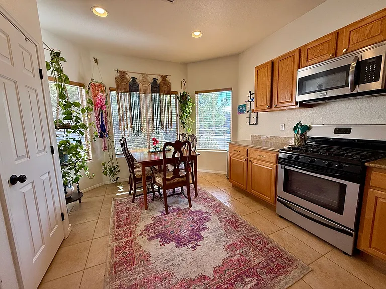 3409 Casa Alto Ave — Photo 3