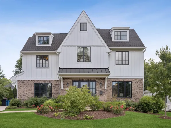 915 S Madison St, Hinsdale, IL 60521