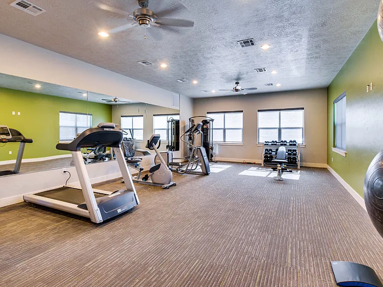Eagle River Apartments — Photo 24