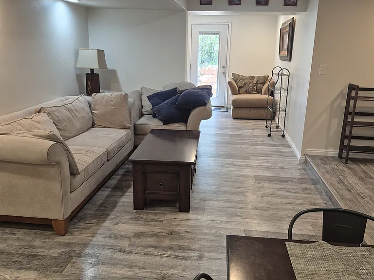 8909 Saddleback Rd — Photo 4