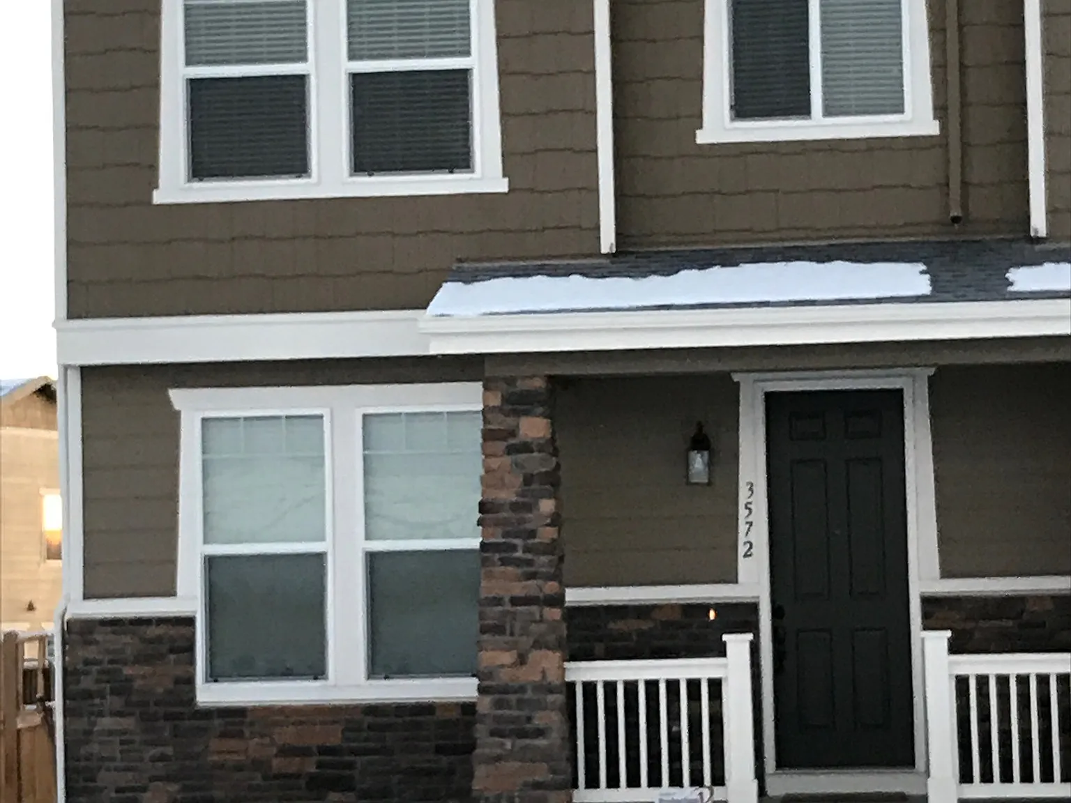 3 bed, 2367 sqft, $3,200 — Photo 2