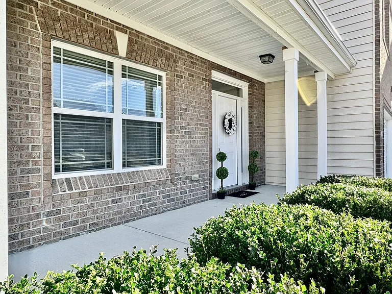 1532 Drumheller Dr — Photo 4