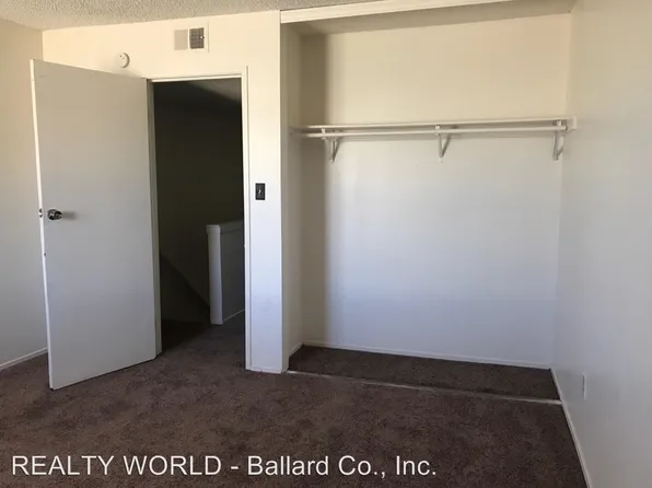 859 Nutmeg Pl, Reno, NV 89502