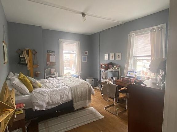 5th image of 920 Cherry St #209 & 210