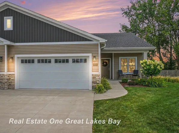 4111 Woodburn Ct, Saginaw, MI 48603