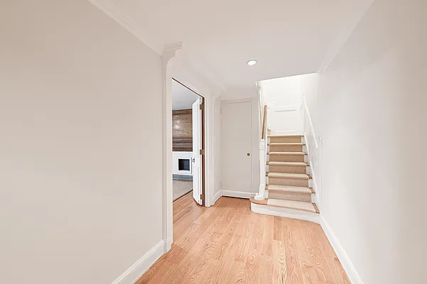 Rented by Oxford Property Group | media 30