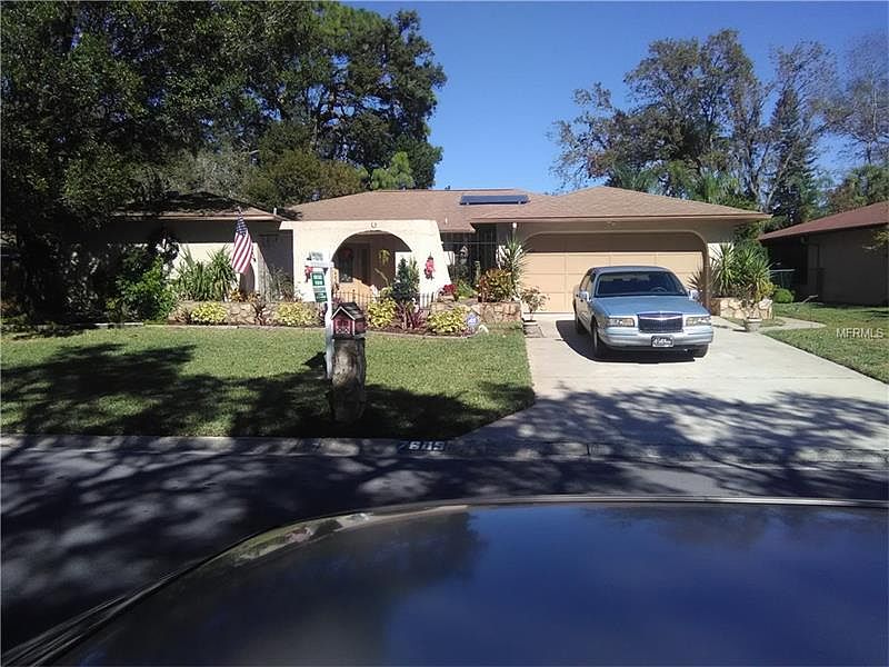 1st image of 7605 Laurel Oak Ct