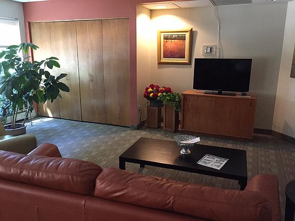 4th image of 1425 W 28th St APT T14