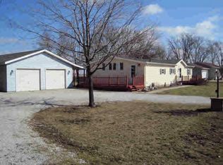 207 W North St, Fairmount, IL 61841