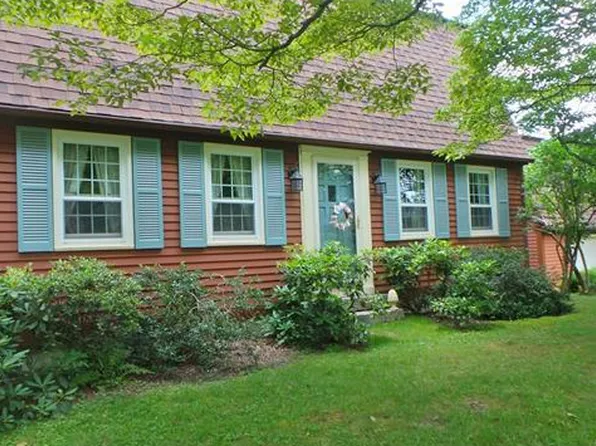 46 Windham Center Rd, Windham, CT 06280