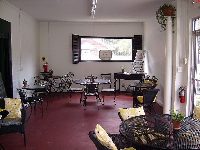2nd image of 1013 Charles St