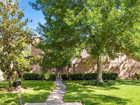 2nd image of 14014 Briar Place Dr