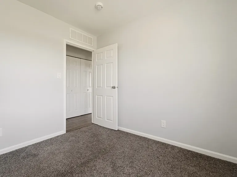 4520 Ohio St — Photo 12