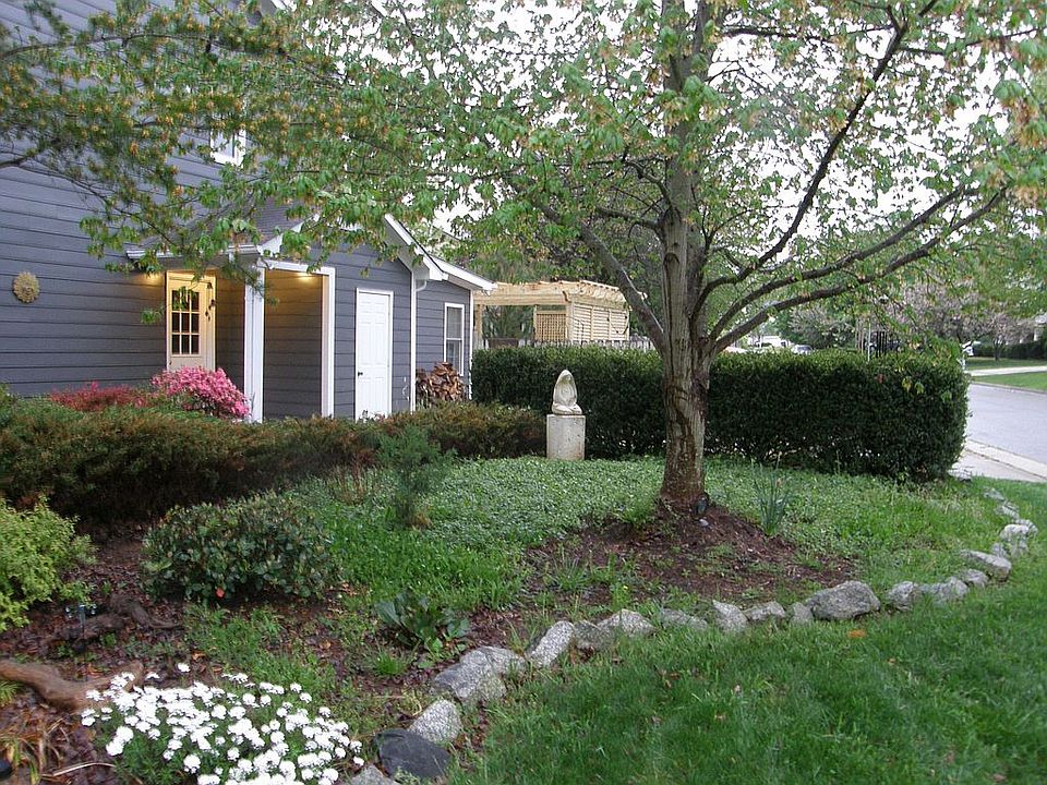 2nd image of 4517 Eagle Rock Rd