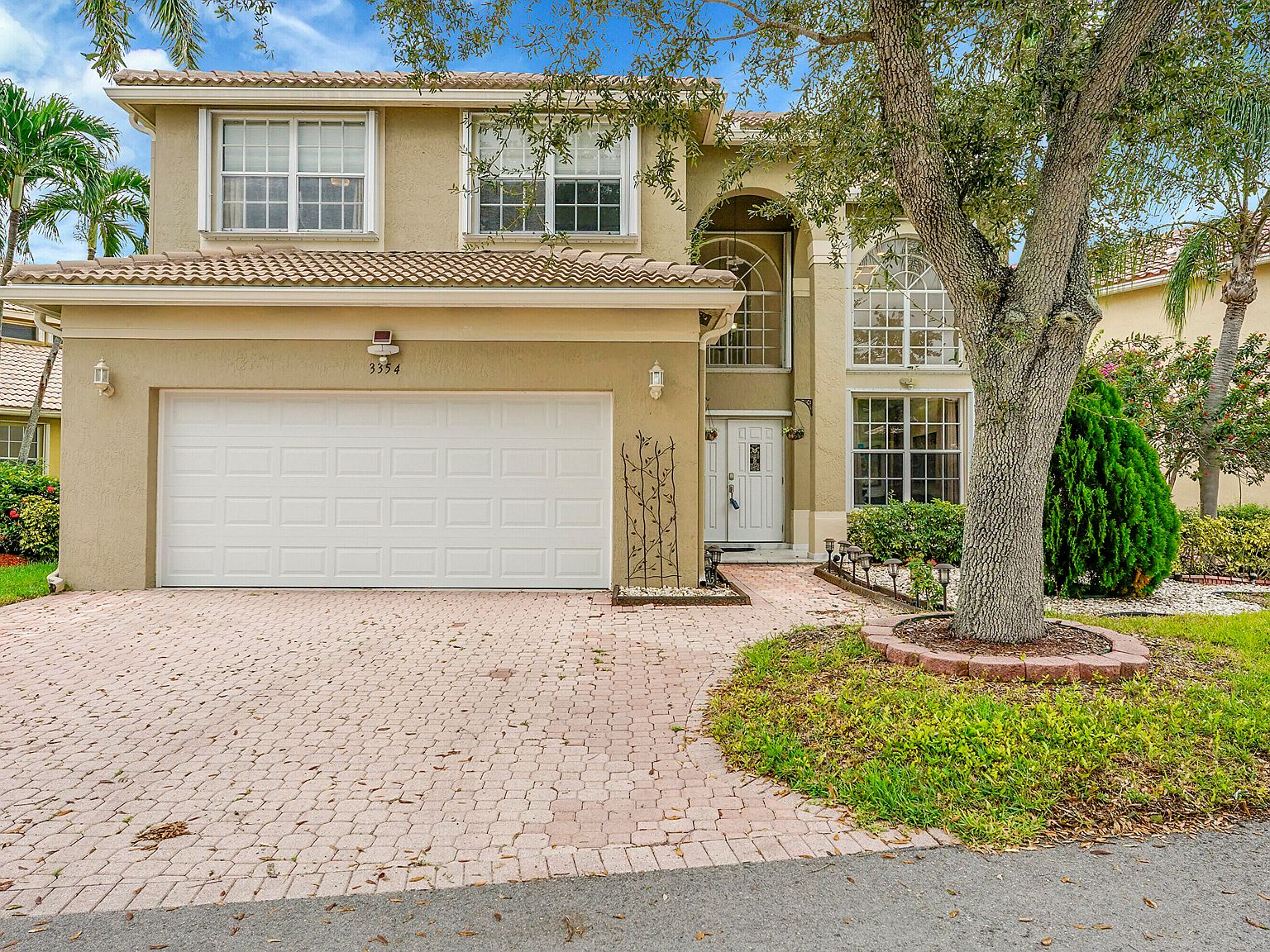 3354 Greenview Terrace W