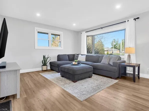 868 Grosvenor St, Woodstock, ON N4S 5H1