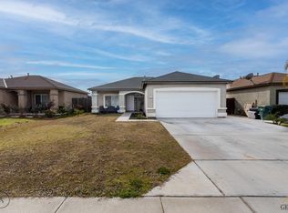 316 Avenida Ruiz, Delano, CA 93215