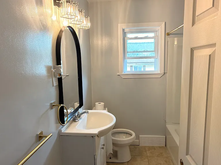 597 S Main St #2 — Photo 3