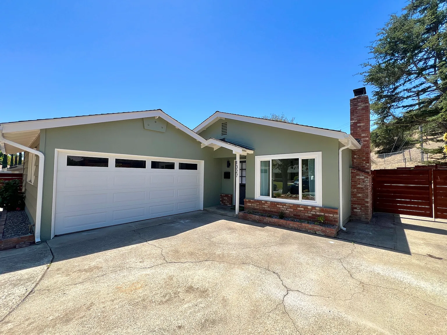 3 bed, 1138 sqft, $5,000 — Photo 4