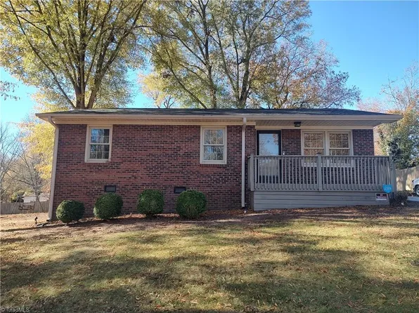 229 Kennedy St, Eden, NC 27288