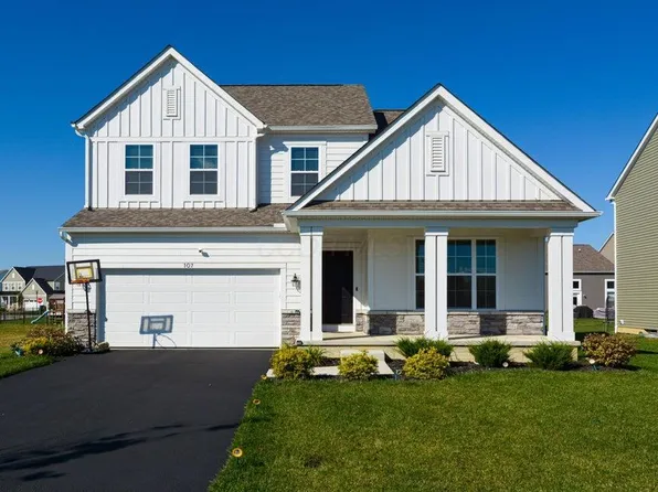 107 Silver Pine Ln, Lewis Center, OH 43035