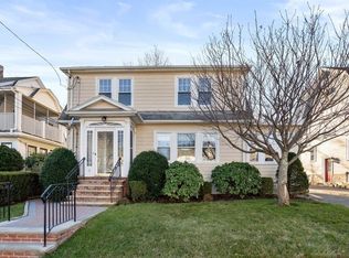 15 Courtney Rd, West Roxbury, MA 02132