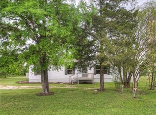 126 Union Chapel Rd, Cedar Creek, TX 78612