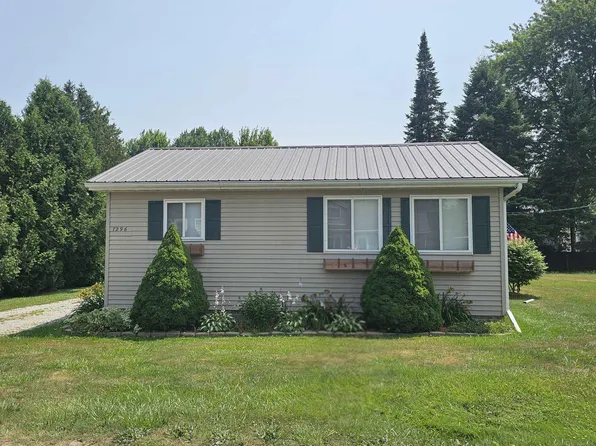 7296 Cedar Rd, Lexington, MI 48450