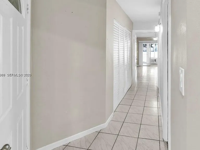 18801 NE 2nd Ave #1006 — Photo 4