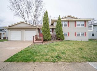 730 Timberline Trl, Hartford, WI 53027