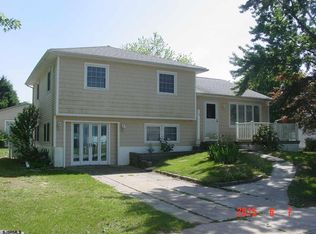 6 Harmony Ln N, Cape May, NJ 08204