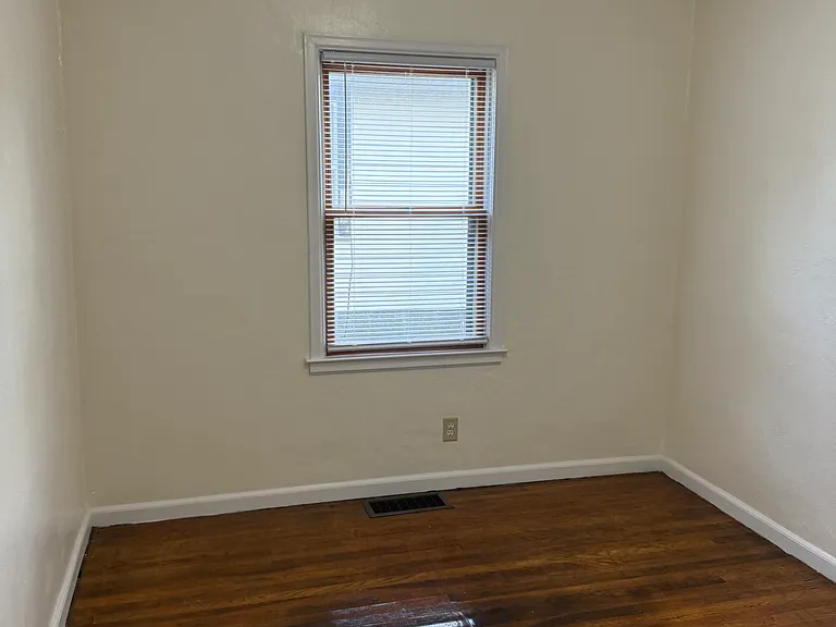 1102 S Miller St — Photo 12